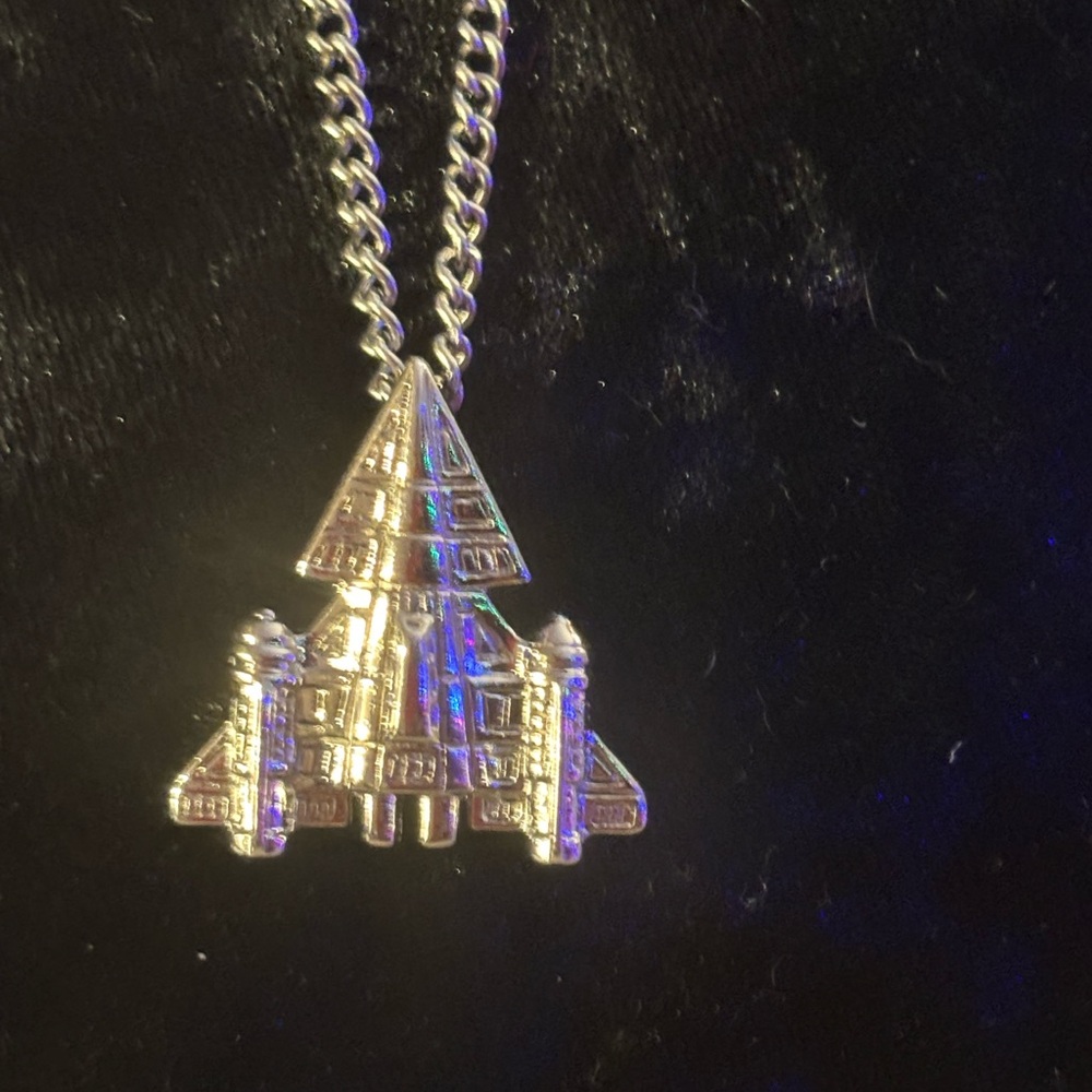 Vintage Avon 1980s Command Module 1 Necklace Silver Toned Chain 15.5 in. - Picture 3 of 5